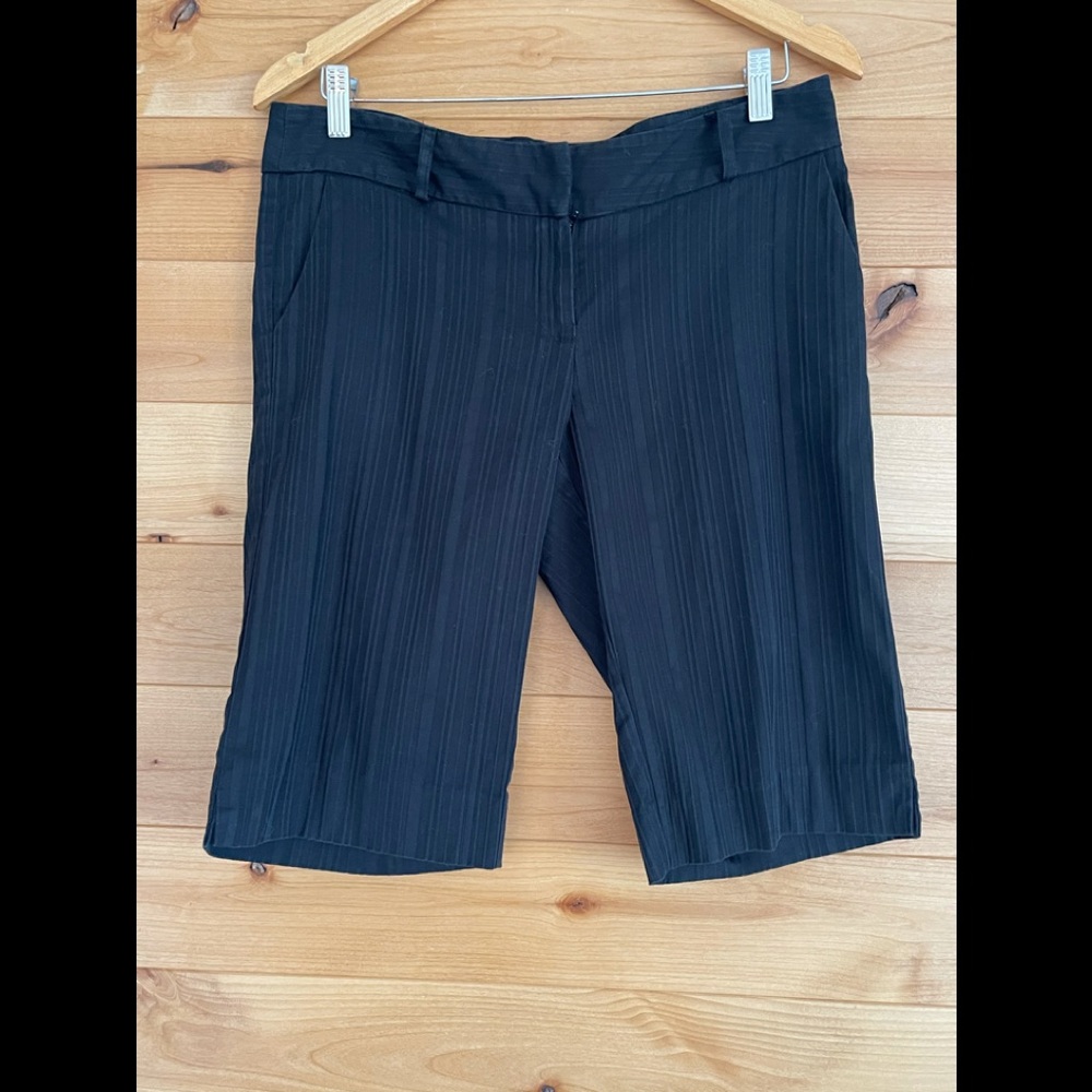 White House Black Market black trousers shorts